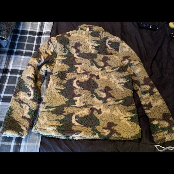 Natural Blue by visitors camouflage Sherpa Hoodie - Picture 3 of 3